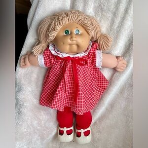 Cabbage Patch original  1983 (EUC) vintage doll children